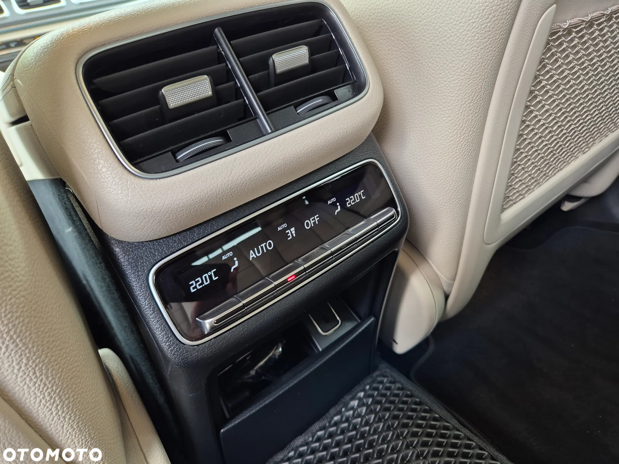 Mercedes-Benz GLE 300 d 4-Matic - 27