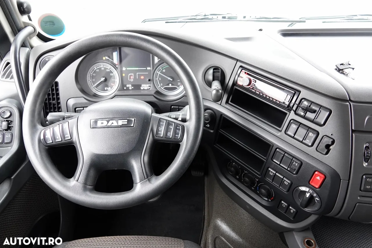 DAF XF 460 / SPACE CAB / RETARDER / LOW KILOMETRAGE / ANVELOPE 100% / IMPORTAT / DUPĂ CONTRACTUL DE SERVICE - 28