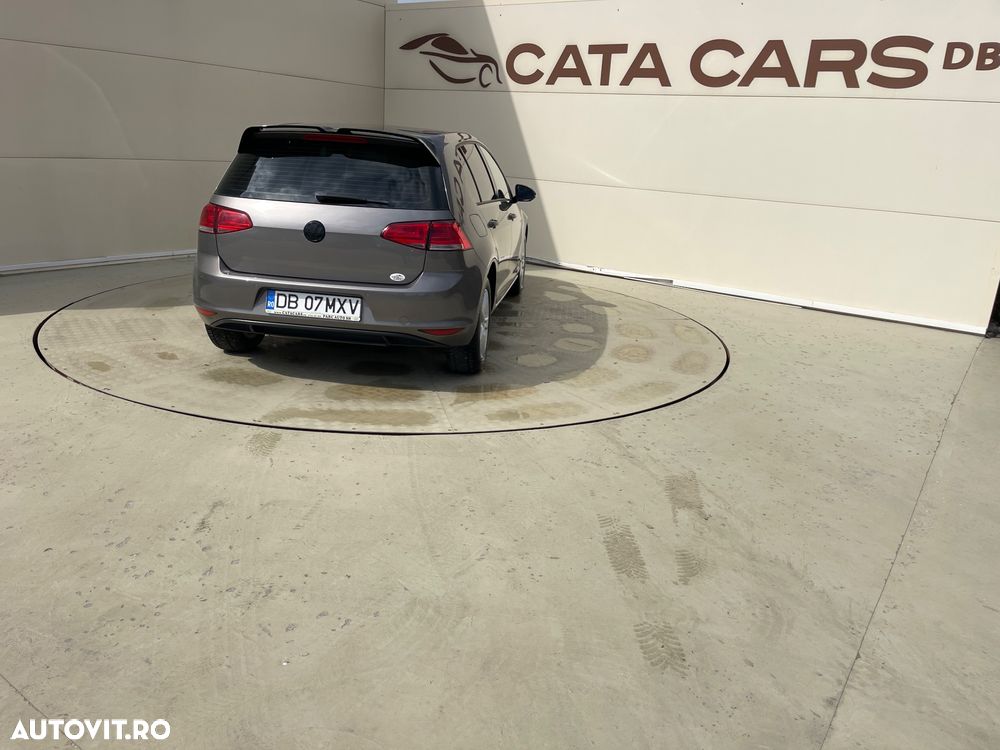 Volkswagen Golf 1.2 TSI BMT Comfortline - 15