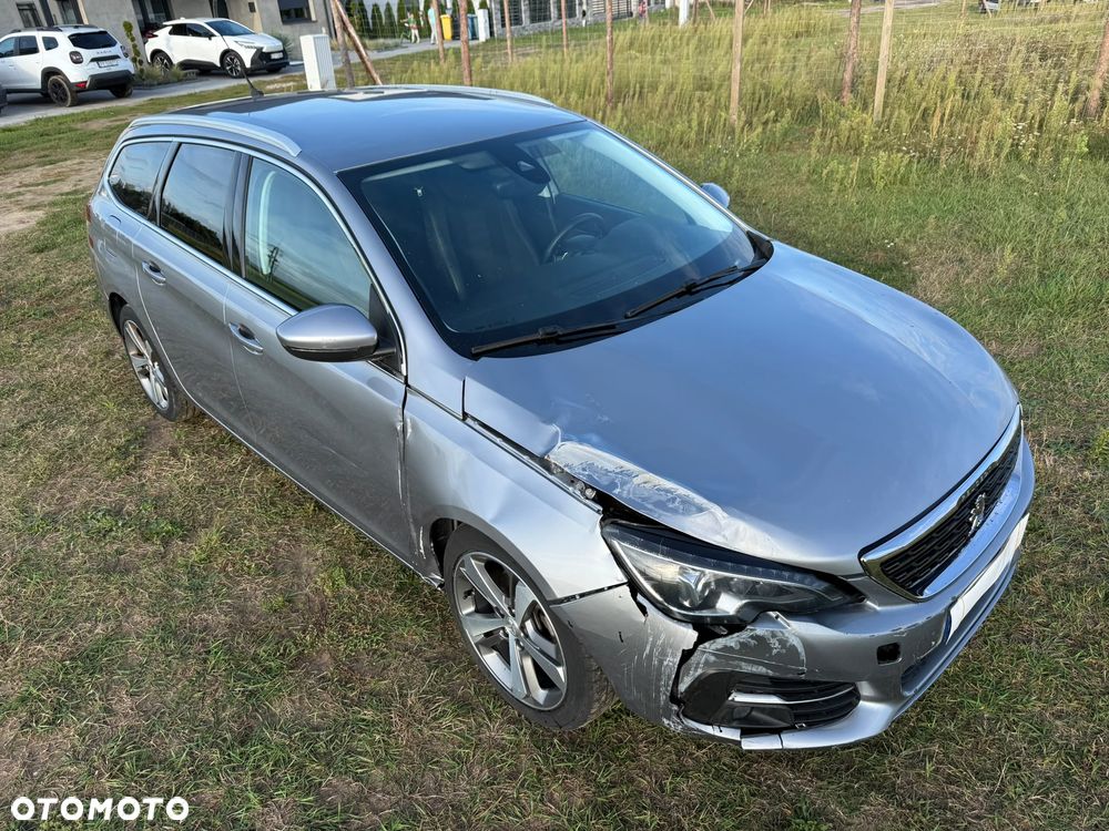 Peugeot 308 BlueHDi 130 EAT8 Black Edition - 8