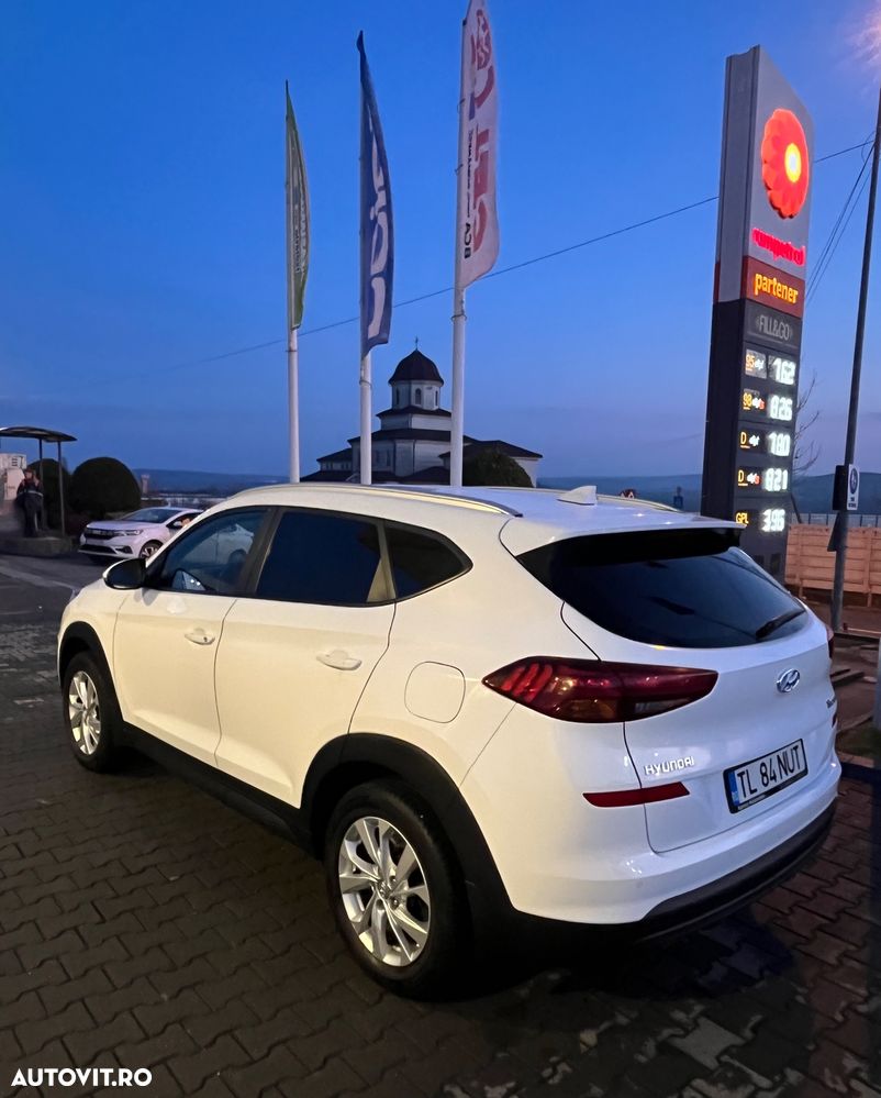 Hyundai Tucson 1.6 GDI 2WD 6MT Style - 10