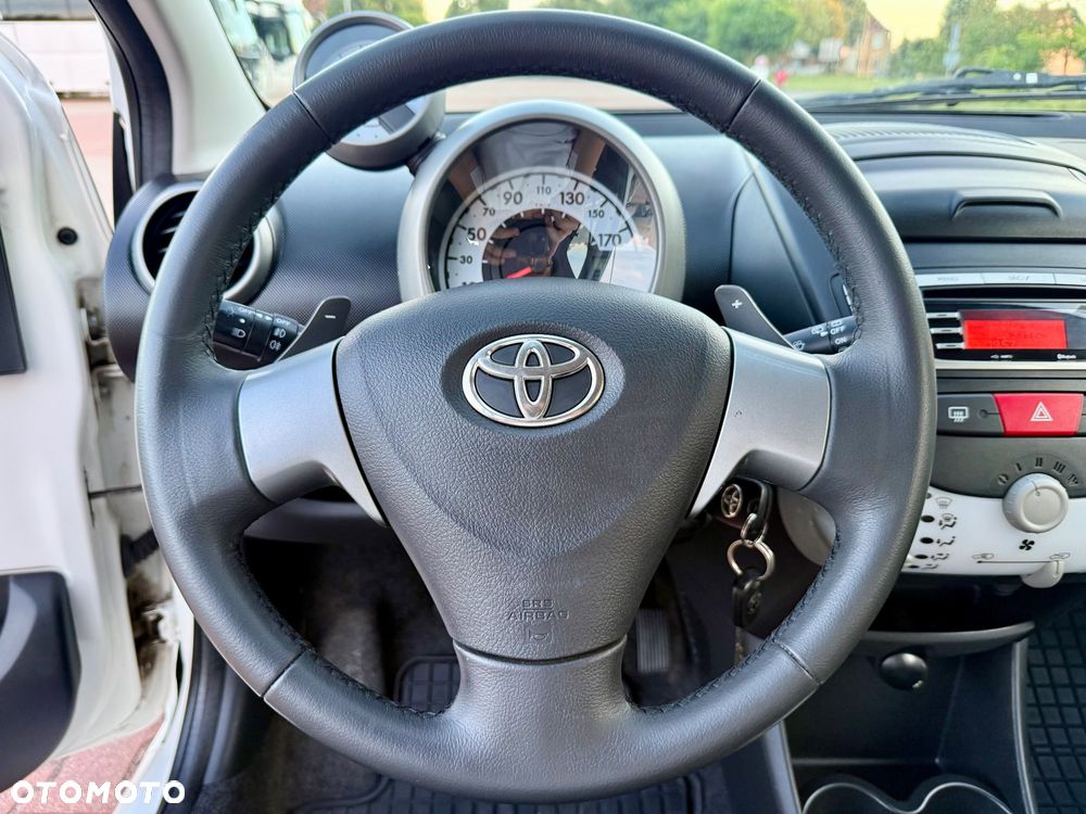Toyota Aygo Multi Mode Connect - 25