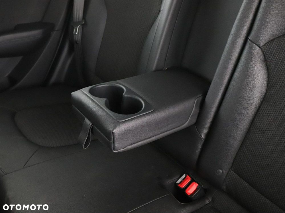 Hyundai ix35 1.6 2WD Fifa World Cup Edition - 33