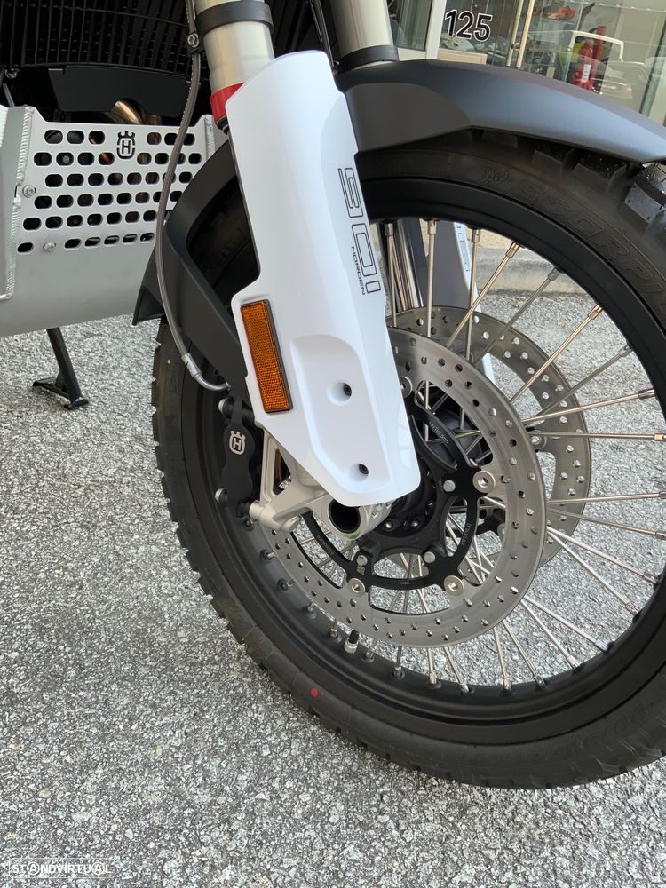 Husqvarna Norden 901 EXPEDITION - 9