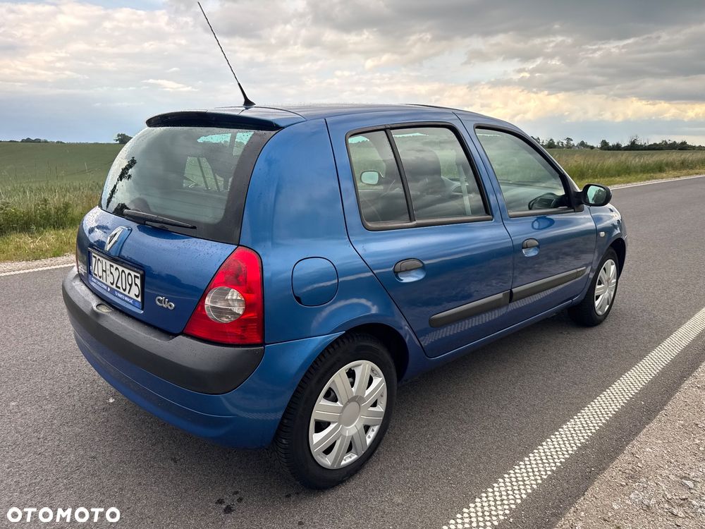 Renault Clio 1.2 16V Confort Authentique - 3
