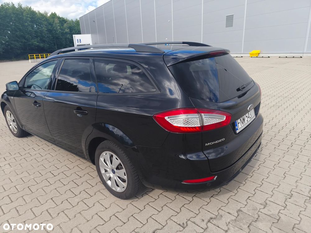 Ford Mondeo 2.0 Trend - 10