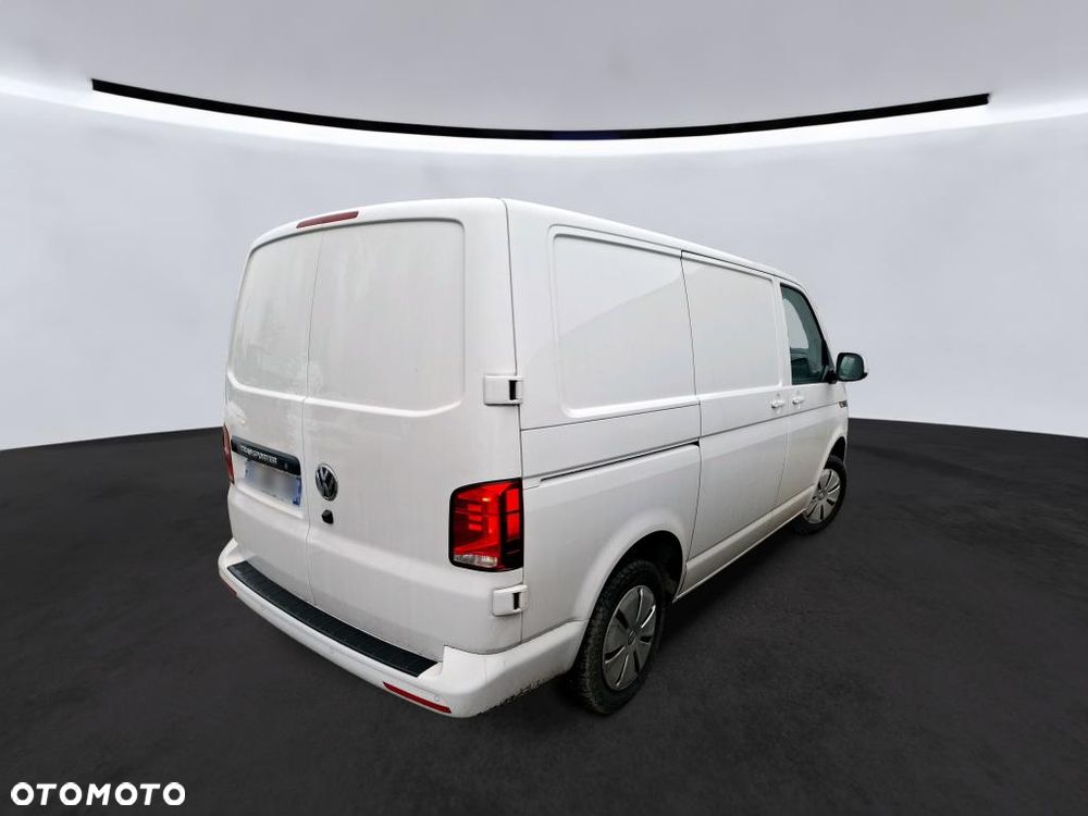 Volkswagen Transporter - 2
