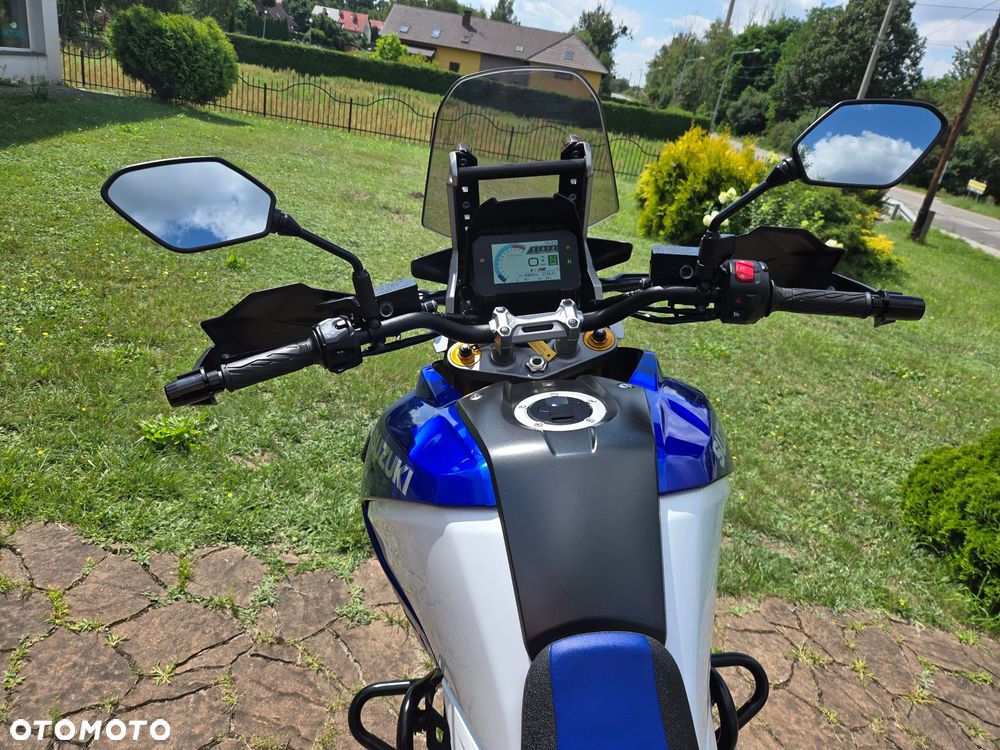 Suzuki V-STROM - 11