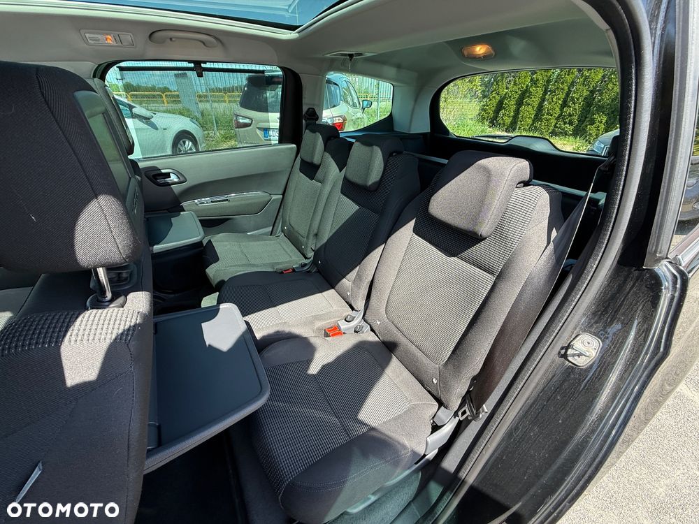 Peugeot 5008 1.6 THP Active - 22