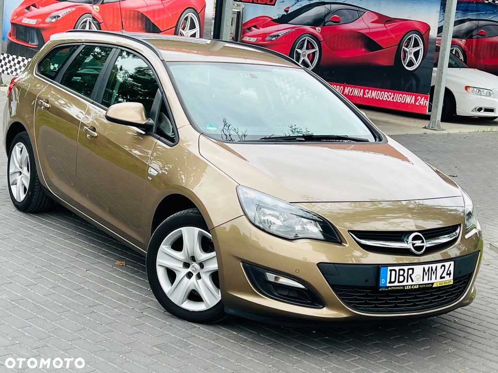 Opel Astra 1.4 Turbo Design Edition - 2