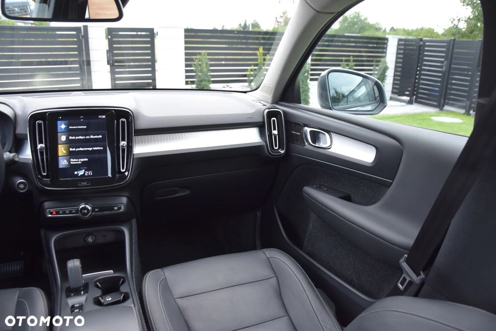 Volvo XC 40 D3 Geartronic Momentum - 32