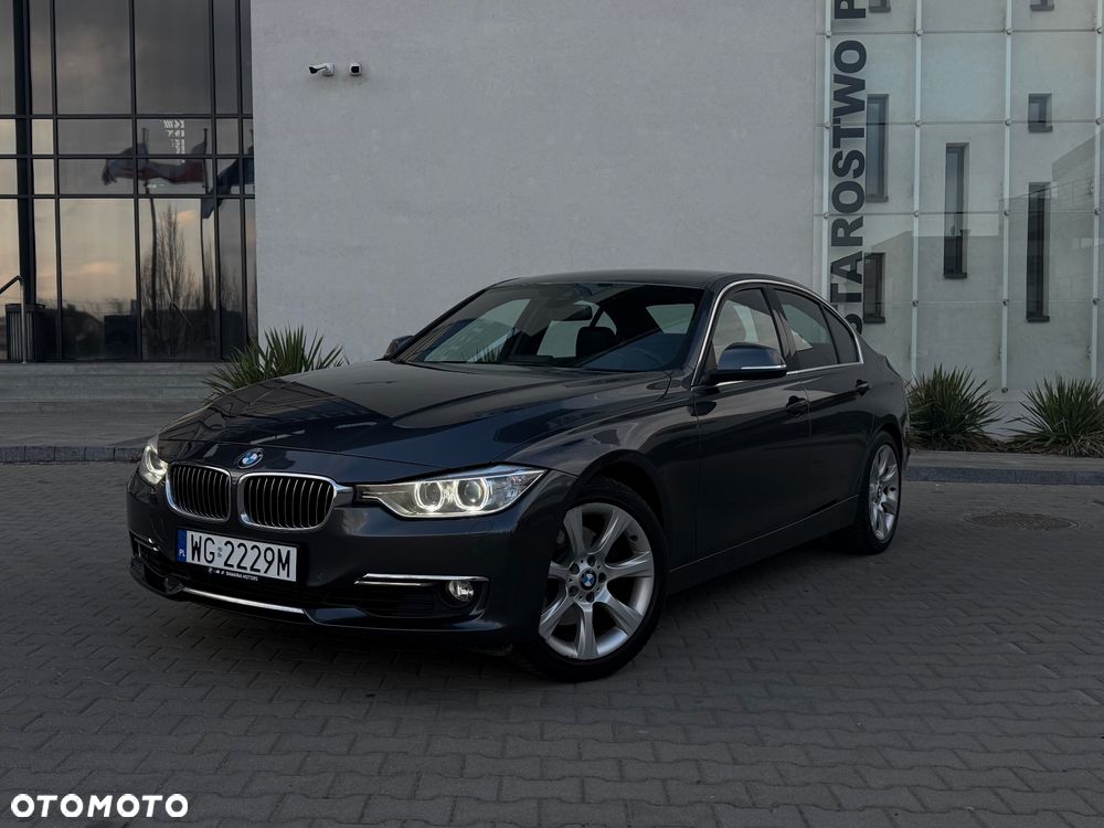 BMW Seria 3 328i Luxury Line - 1