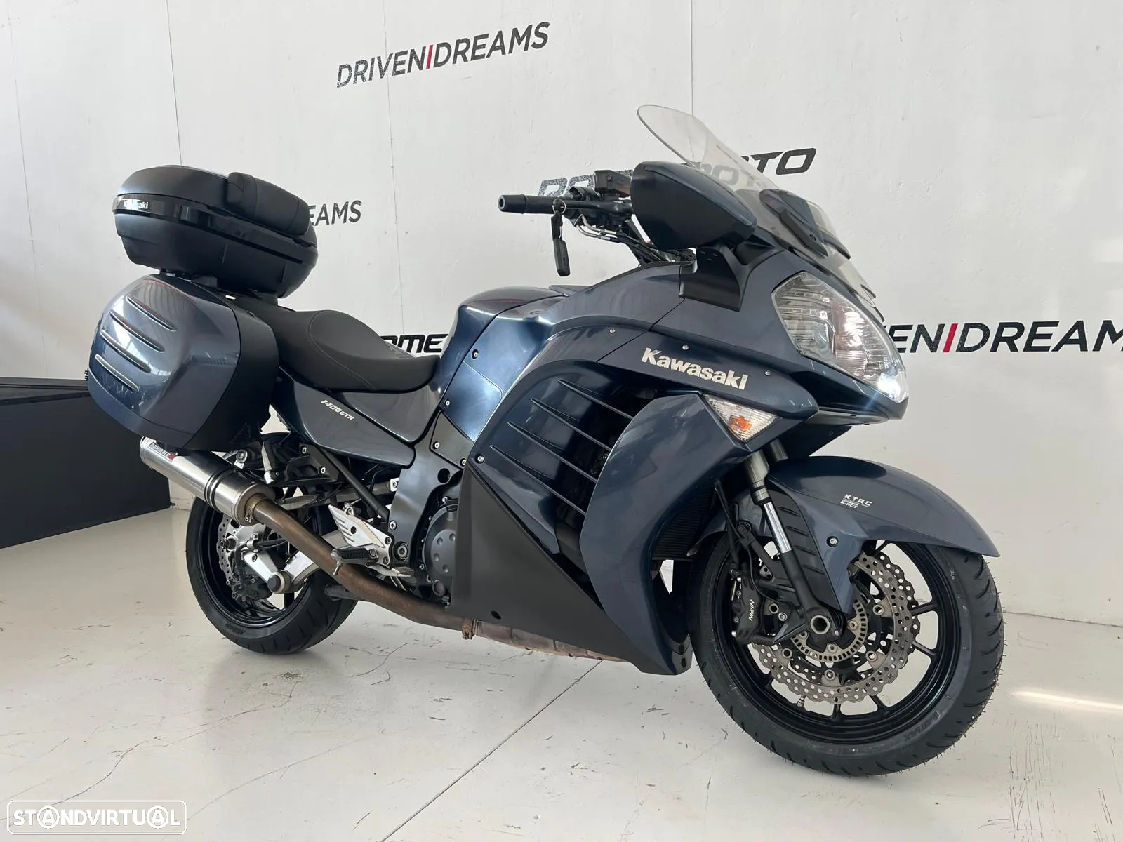 Kawasaki GTR 1400 - 5
