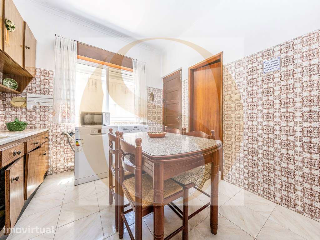 IMÓVEL SEM LICENÇA DE HABITAÇÃO - Grande imagem: 4/22