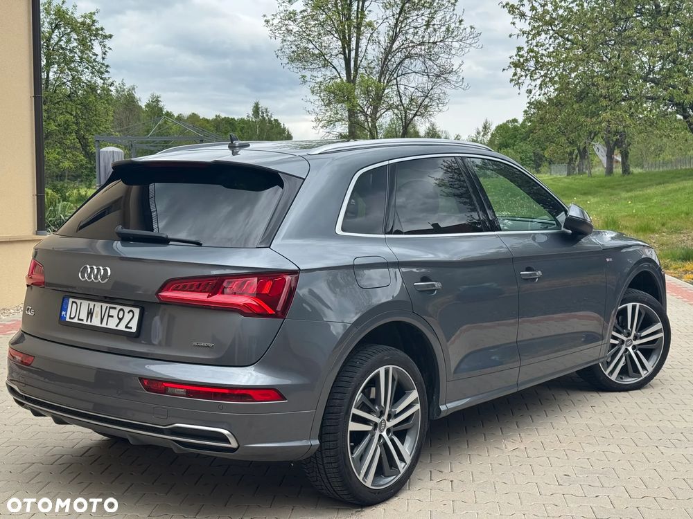 Audi Q5 2.0 TDI Quattro Design S tronic - 4