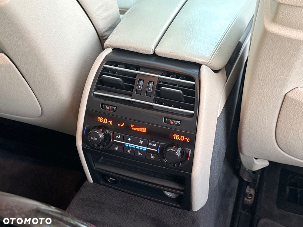 BMW Seria 7 730d - 26