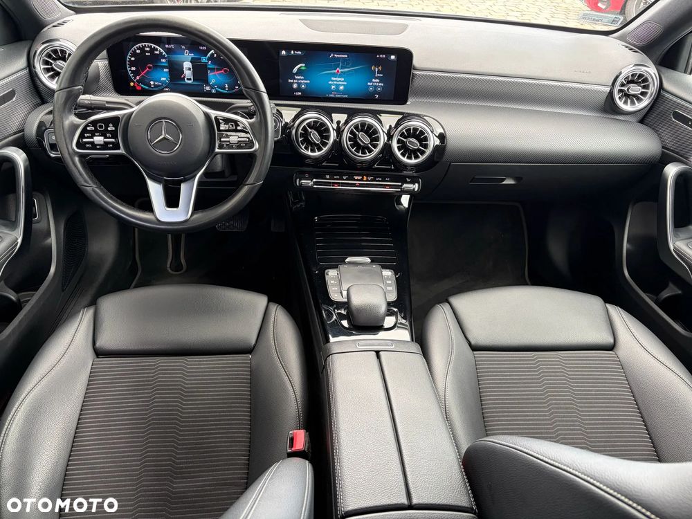 Mercedes-Benz Klasa A 180 Progressive 7G-DCT - 16