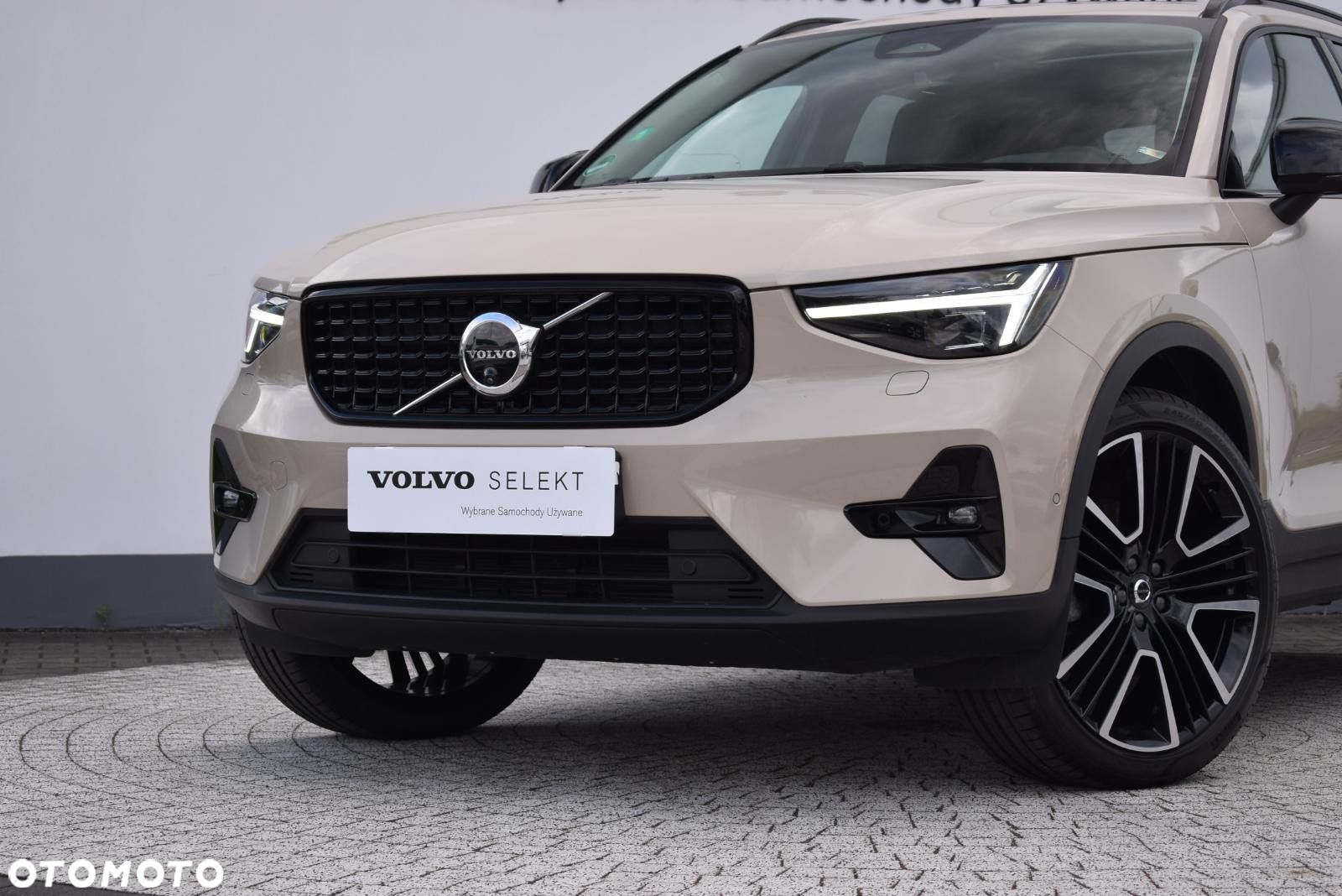 Volvo XC 40 - 4
