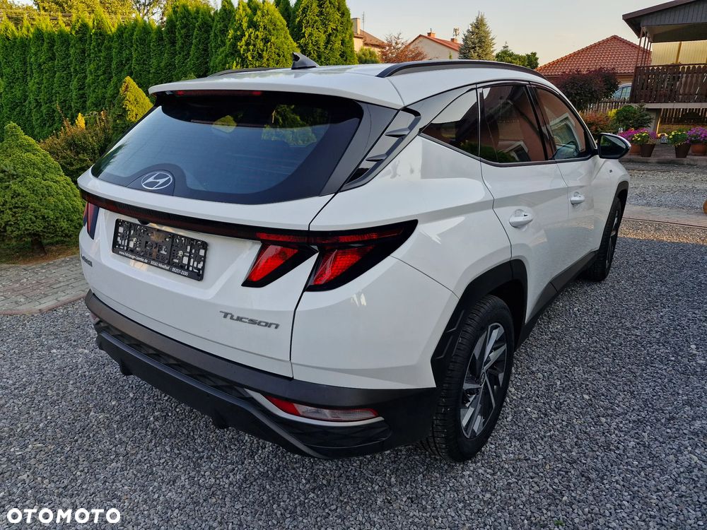 Hyundai Tucson 1.6 T-GDi 48V-Hybrid 2WD DCT Blackline - 4