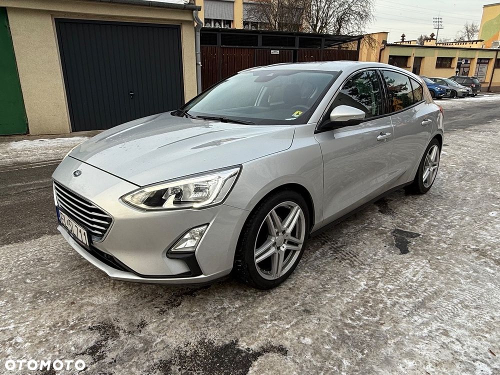 Ford Focus 1.5 TDCi SYNC Edition - 18
