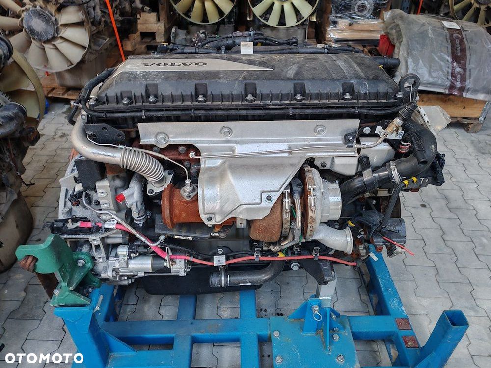SILNIK KOMPLETNY VOLVO D8 EURO6 - 1
