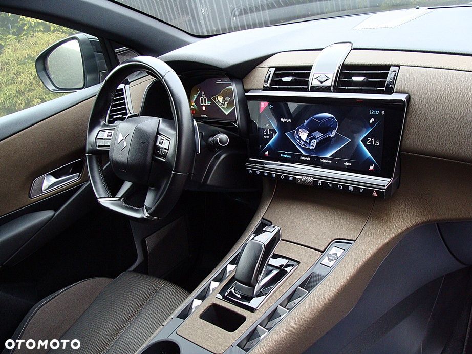 DS Automobiles DS 7 Crossback - 11