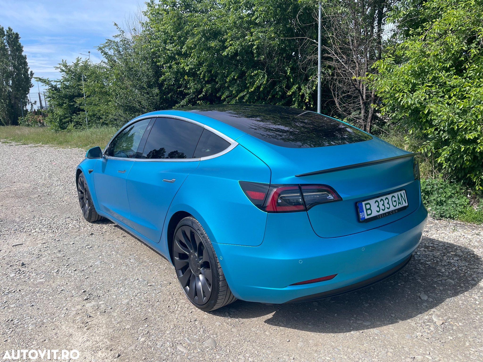 Tesla Model 3 - 4