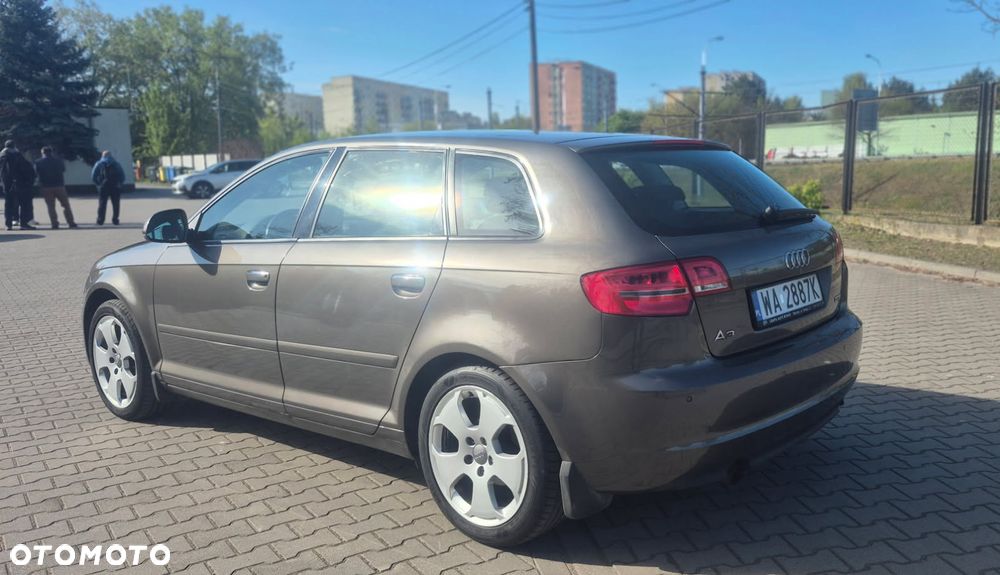 Audi A3 Sportback 1.2 TFSI Attraction S tronic - 3
