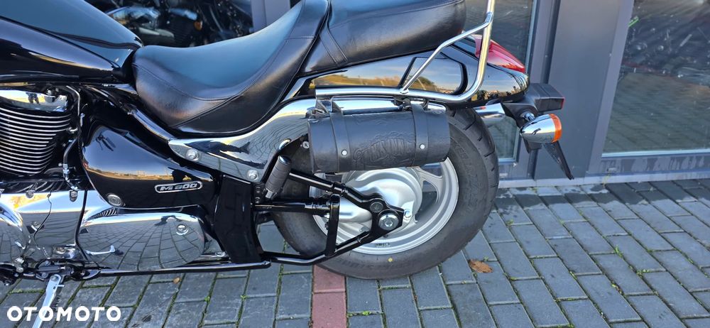 Suzuki Intruder - 40