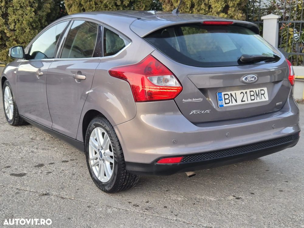 Ford Focus 1.6 TDCI DPF Titanium - 9