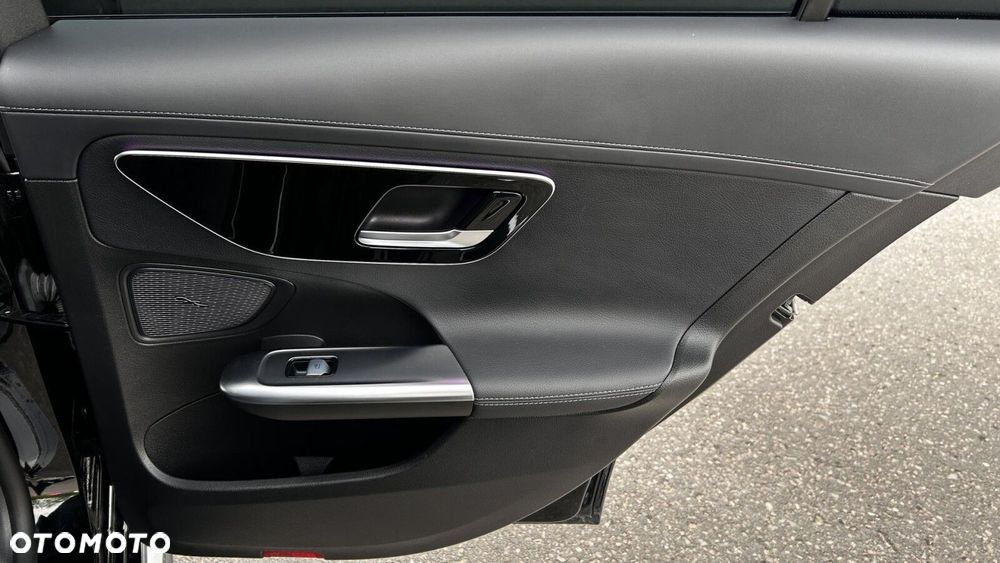 Mercedes-Benz Klasa C 220 d mHEV AMG - 27