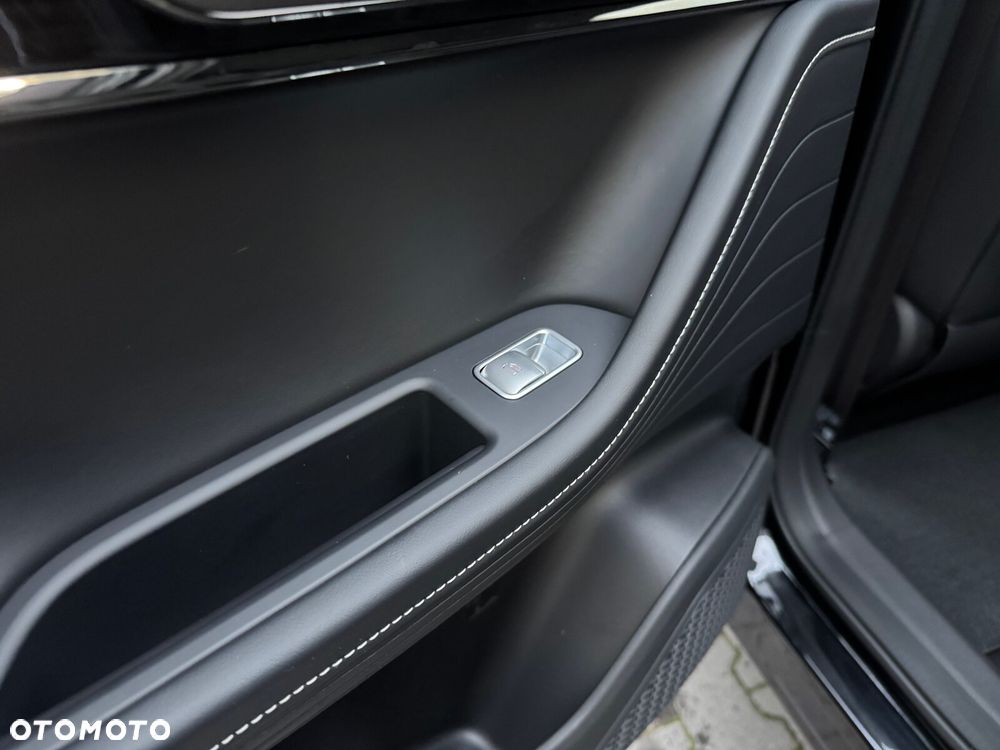 Omoda 5 1.5 T-GDI Hybrid Premium DHT - 37