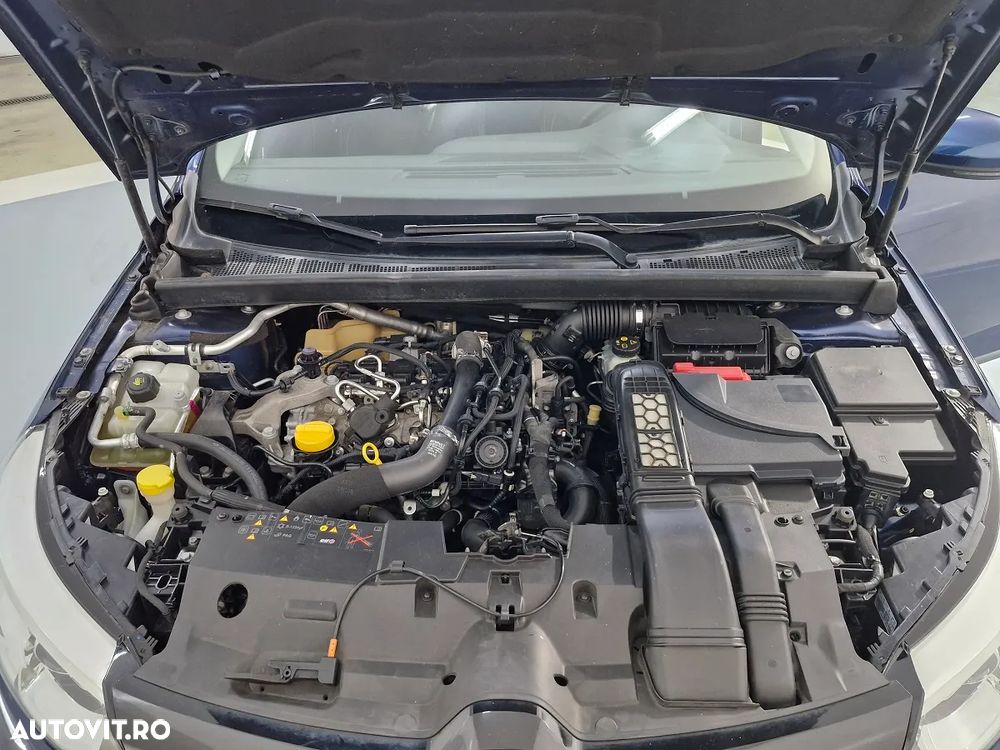 Renault Megane TCe Business - 13