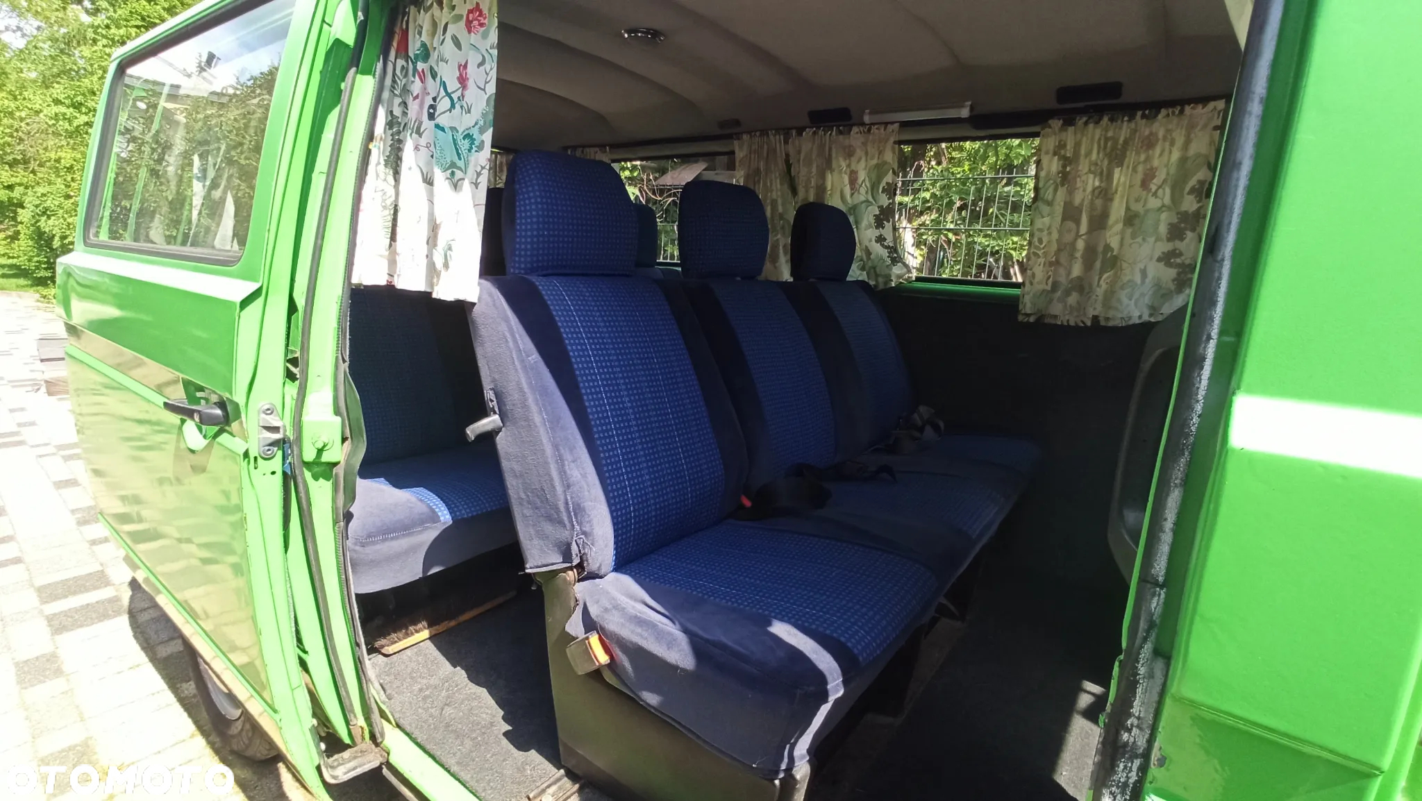 Volkswagen Transporter Caravelle TD C 255 592 - 5