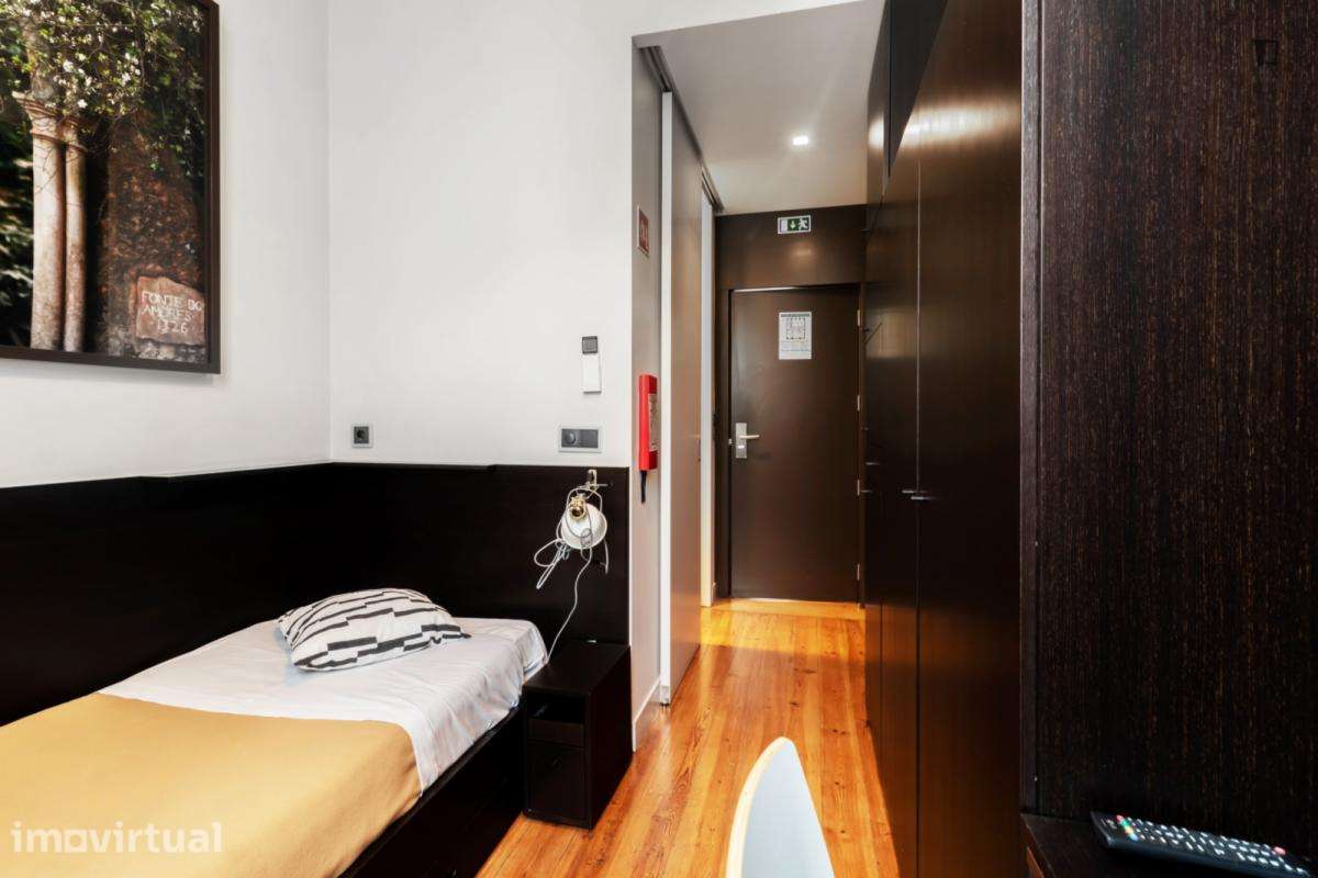 Quarto - localizado em Alta Universitária Coimbra - Grande imagem: 3/10