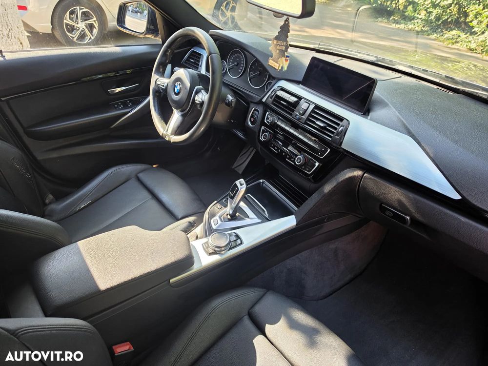 BMW Seria 3 330e iPerformance M Sport - 17