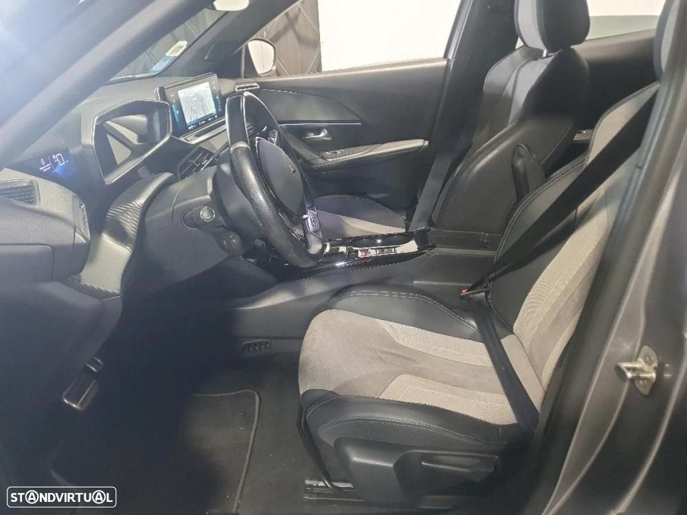 Peugeot e-2008 50 kWh GT Pack - 5