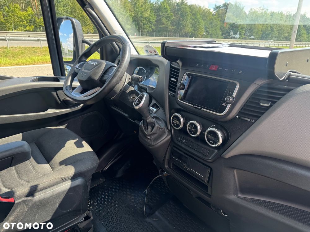 Iveco Daily 2024 Hi-Matic‼️72C18H‼️Winda Bar 1000KG // Plandeka 15 Palet 2x Firanka + dach zsuwany + regulacja wysokości ‼️Spanie z tyłu Spojtrak XL Poduszki Pneumatyczne Wysokość rampowa Full LED Tempomat Aktywny Salon Polska DMC7200KG Faktura Vat 23% TwinCab GEN2 V2 - 16