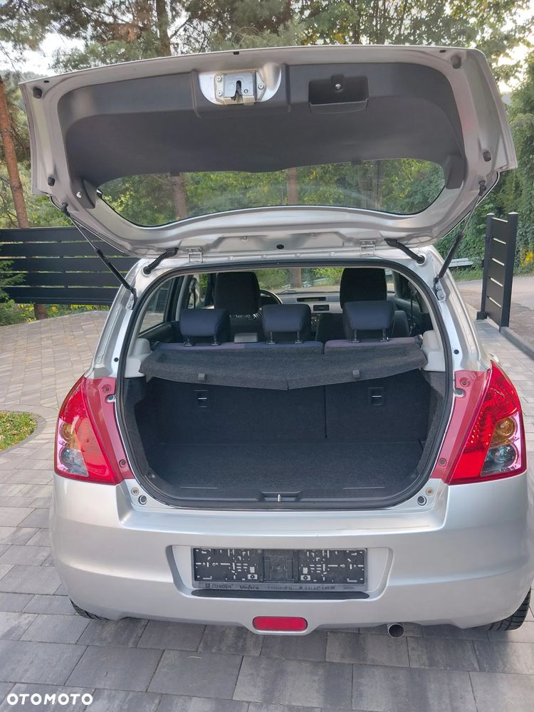 Suzuki Swift 1.3 4x4 Comfort - 13
