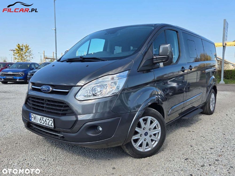 Ford Tourneo Custom - 2