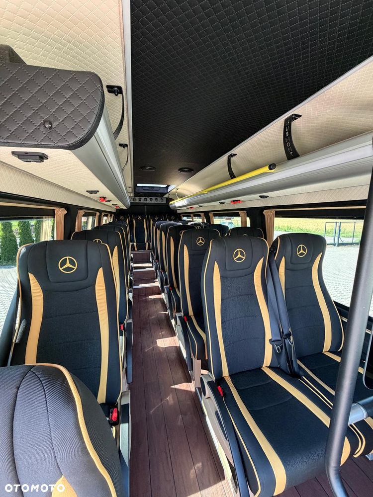 Mercedes-Benz Sprinter 519, 517 - 4
