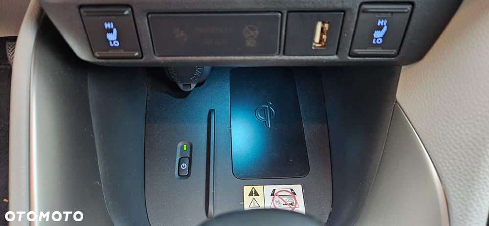 Toyota Yaris Hybrid 1.5 Executive - 19