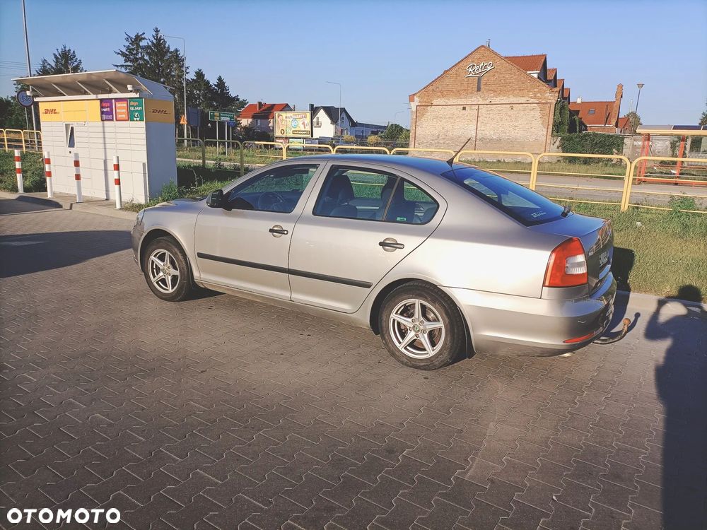 Skoda Octavia 1.6 Classic - 2