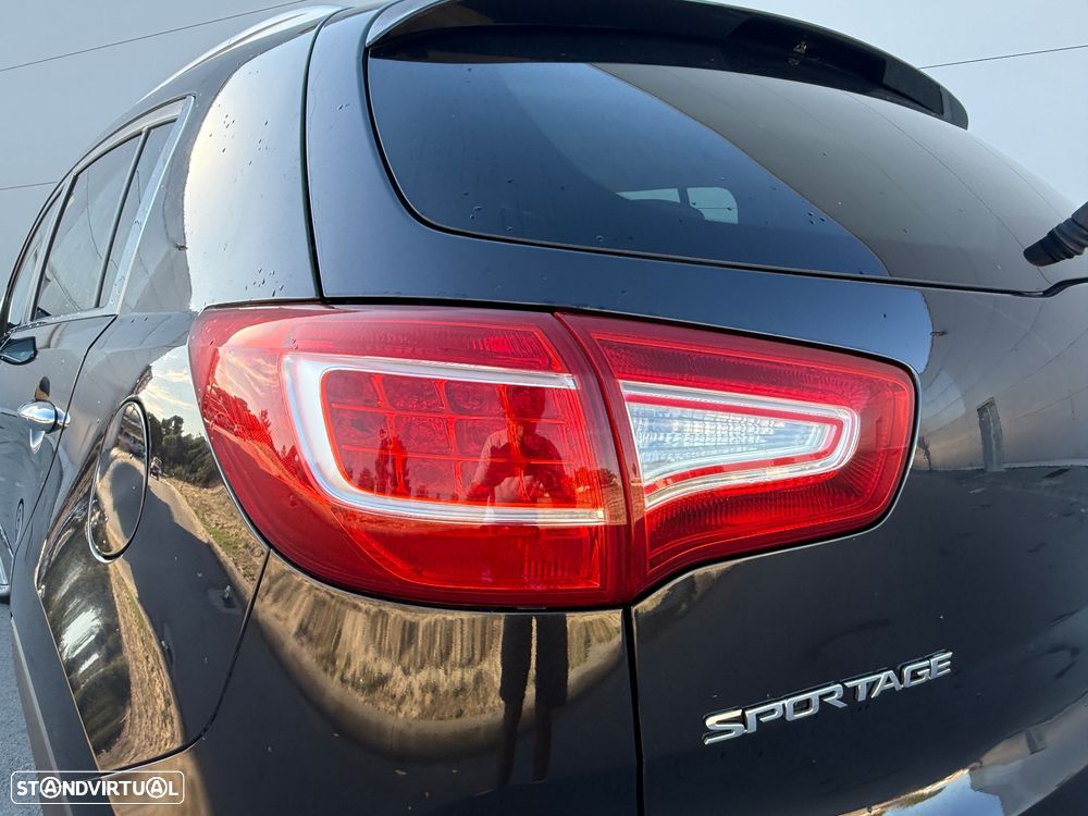 Kia Sportage 1.7 CRDi ISG LX - 16