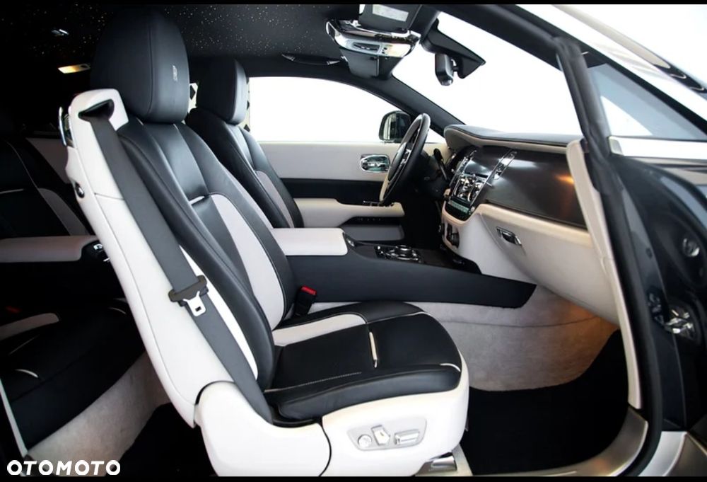 Rolls-Royce Wraith Black Badge - 33