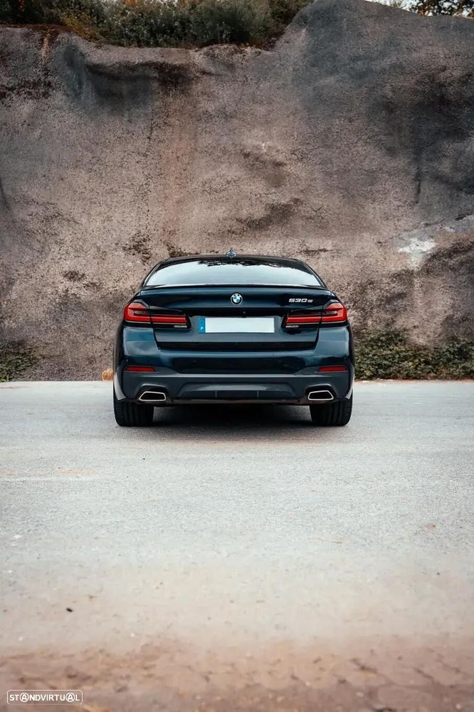 BMW 530 e Pack Desportivo M - 2