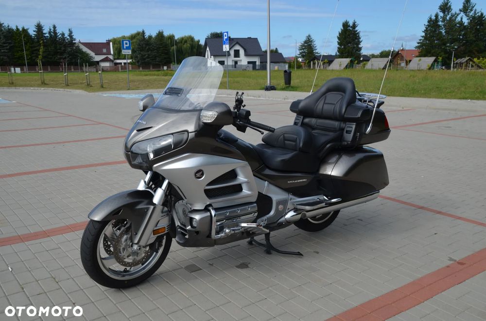 Honda GL - 5