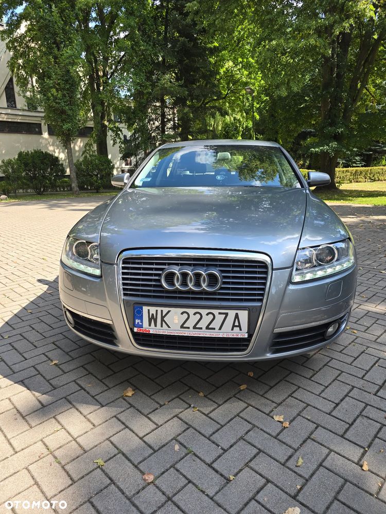 Audi A6 Limousine 2.4 - 18