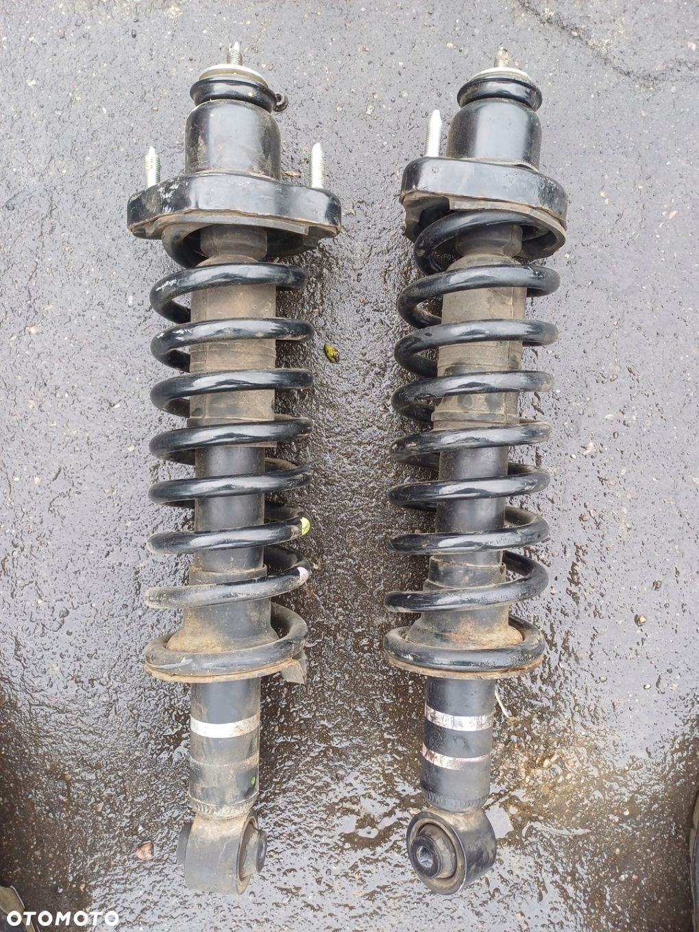 Amortyzator tylny prawy kompletny MITSUBISHI OUTLANDER III 2.0 Lift - 1
