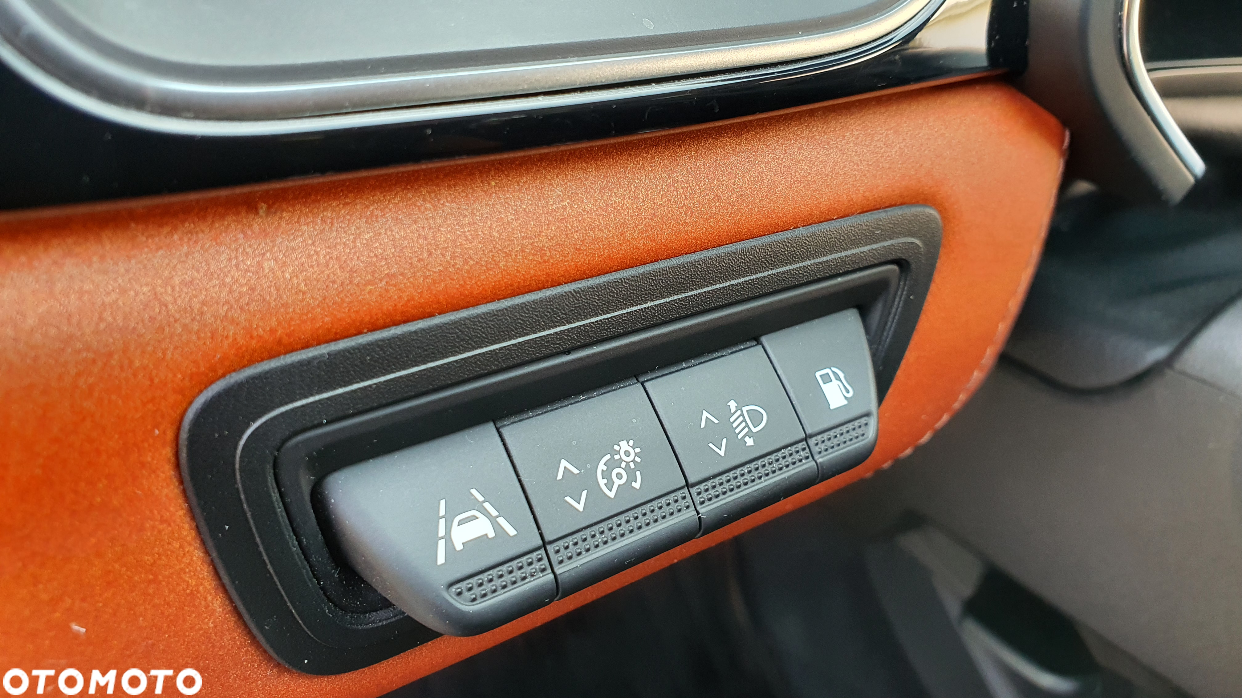 Renault Captur E-TECH PLUG-in 160 INTENS - 18